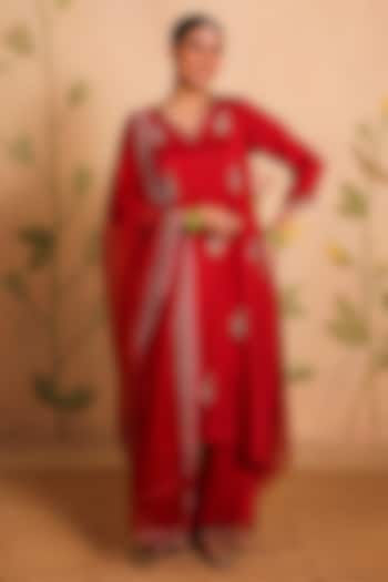 Maroon Habutai Silk Zari Embroidered Kurta Set by Pouli at Pernia's Pop Up Shop