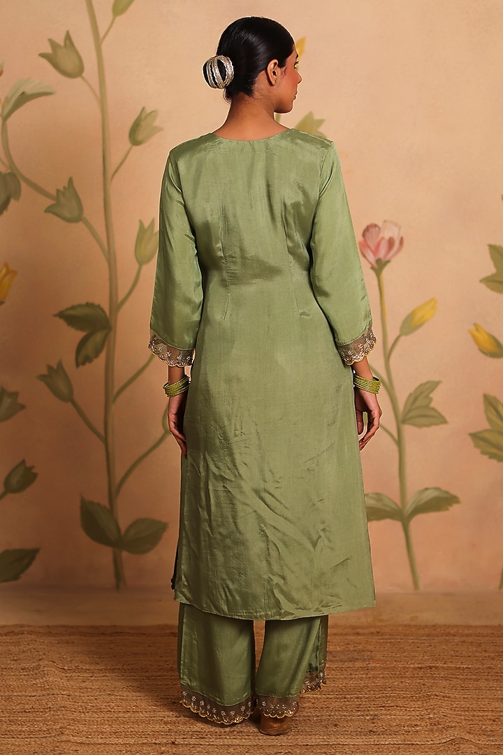 Green Habutai Silk Zari Embroidered Kurta Set by Pouli at Pernia's Pop Up Shop