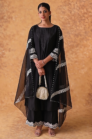 Black Chanderi Embroidered Asymmetric Kurta Set by POULI