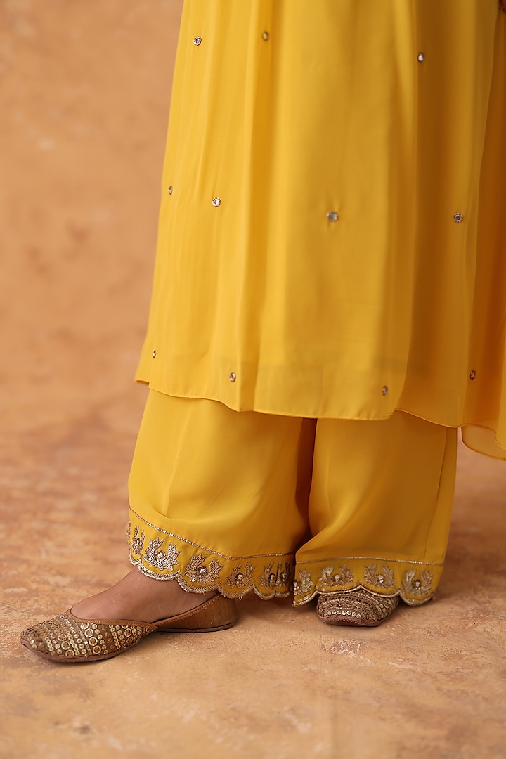 Yellow Georgette Mirror Embroidered Kaftan Set by POULI at Pernia's Pop Up Shop