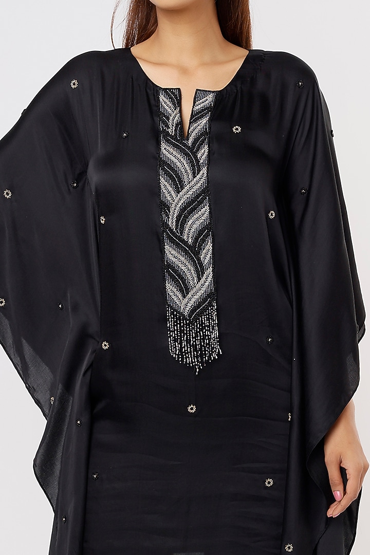Black Hand Embroidered Kaftan Set by Pooja Zaveri at Pernia's Pop Up Shop