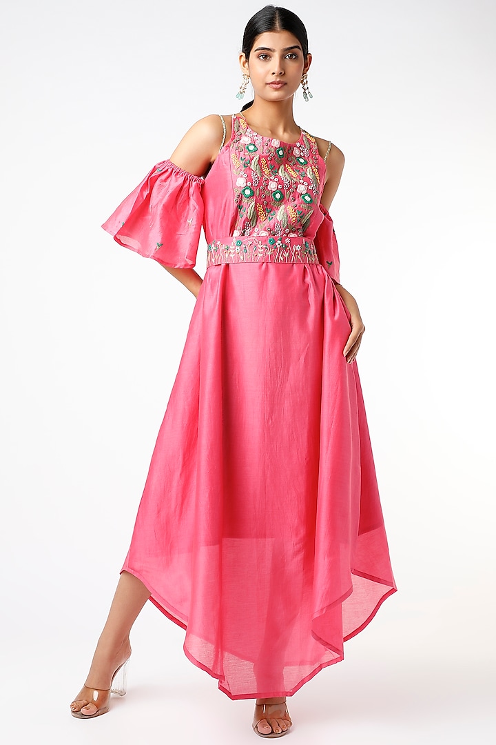 Fuchsia Embroidered Dress With Belt by Pooja Zaveri