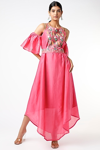 Fuchsia Embroidered Dress With Belt by Pooja Zaveri