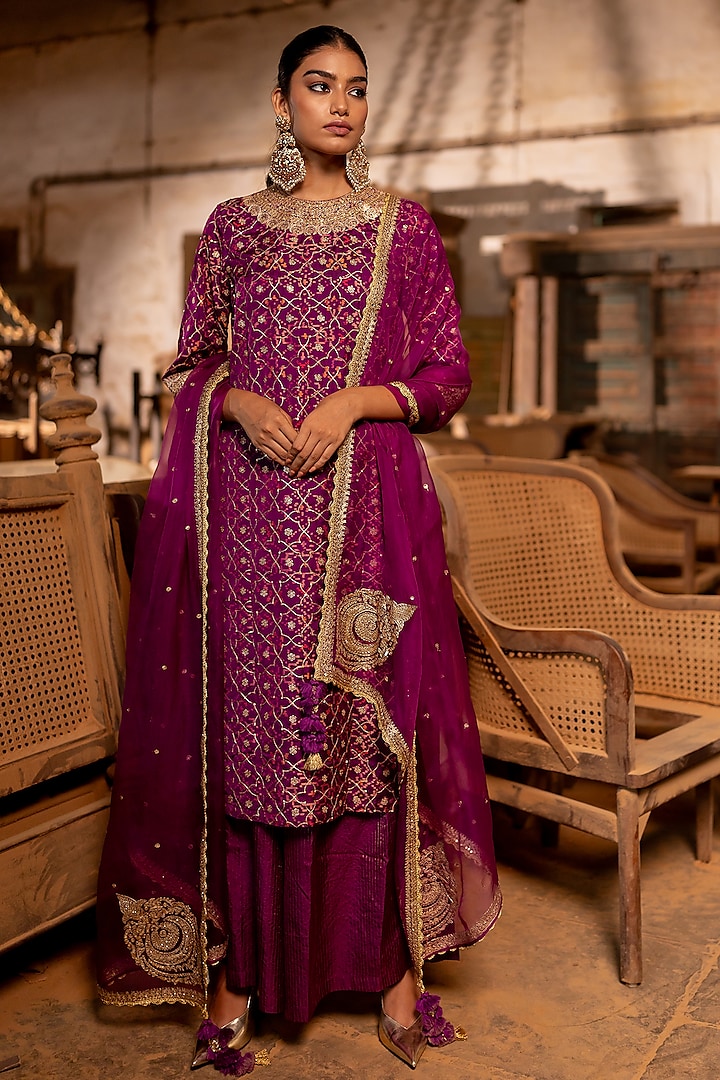 Magenta Silk Jaal Work Kurta Set by Pooja & Keyur at Pernia's Pop Up Shop