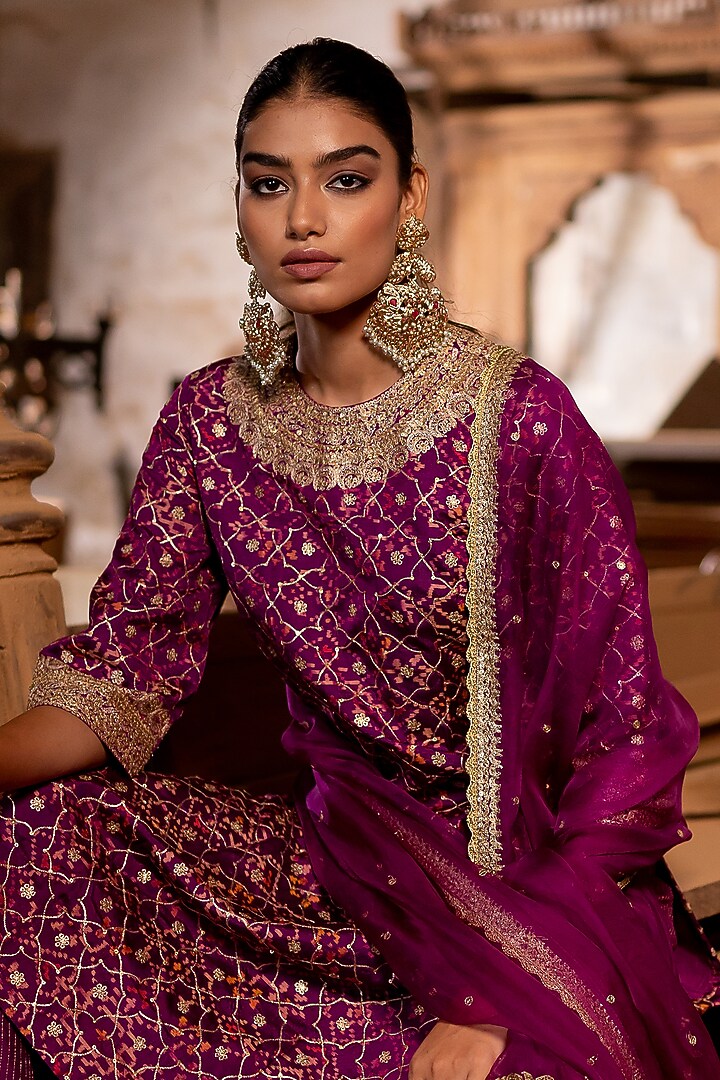 Magenta Silk Jaal Work Kurta Set by Pooja & Keyur at Pernia's Pop Up Shop