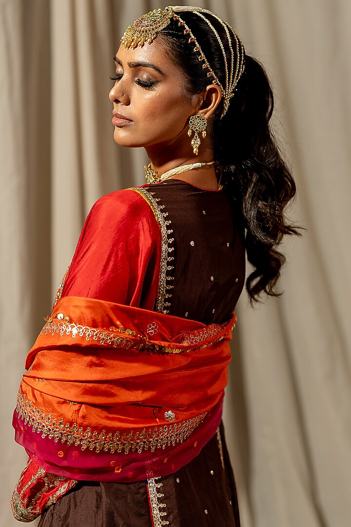 Red Silk Aari Embroidered Kurta Set by Pooja & Keyur at Pernia's Pop Up Shop