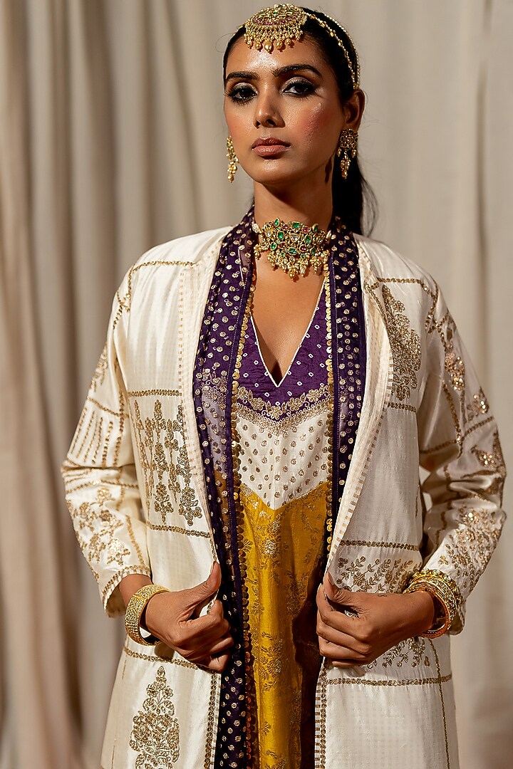 Off-White Silk Aari Embroidered Jacket by Pooja & Keyur at Pernia's Pop Up Shop
