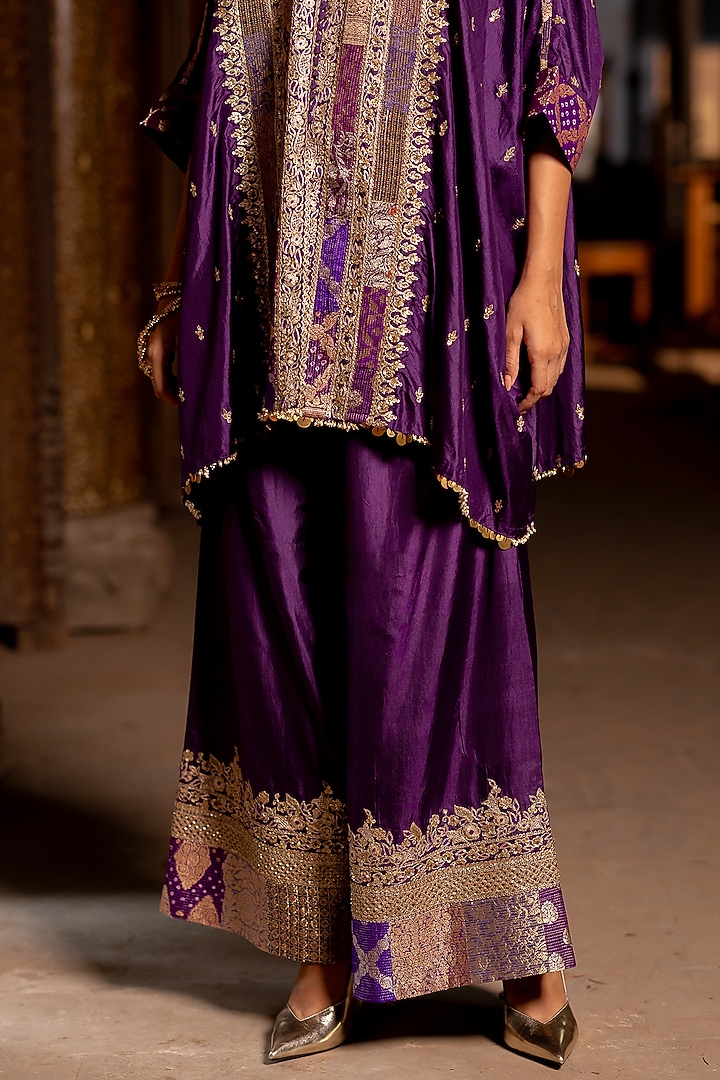 Purple Silk Aari Embroidered Kaftan Set by Pooja & Keyur at Pernia's Pop Up Shop