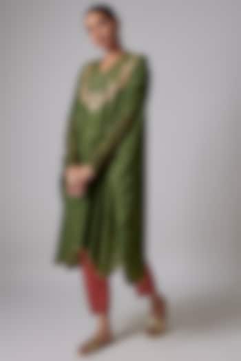 Olive Green Cotton Silk Embroidered Kaftan Set by Pooja & Keyur
