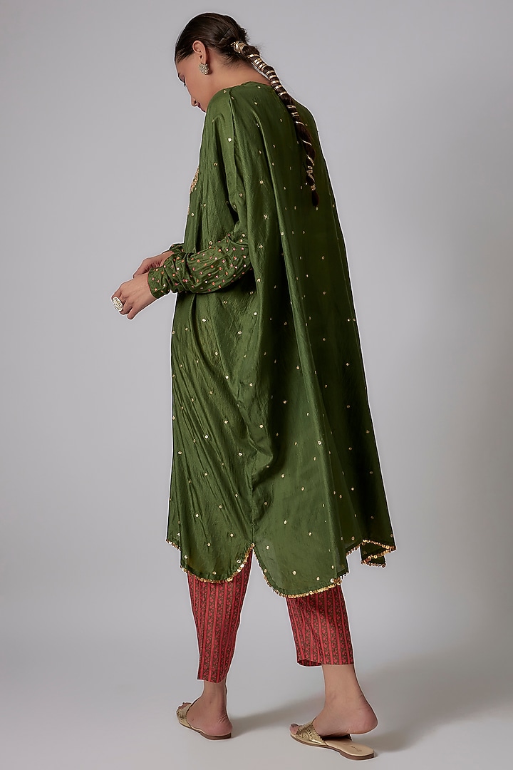 Olive Green Cotton Silk Embroidered Kaftan Set by Pooja & Keyur at Pernia's Pop Up Shop