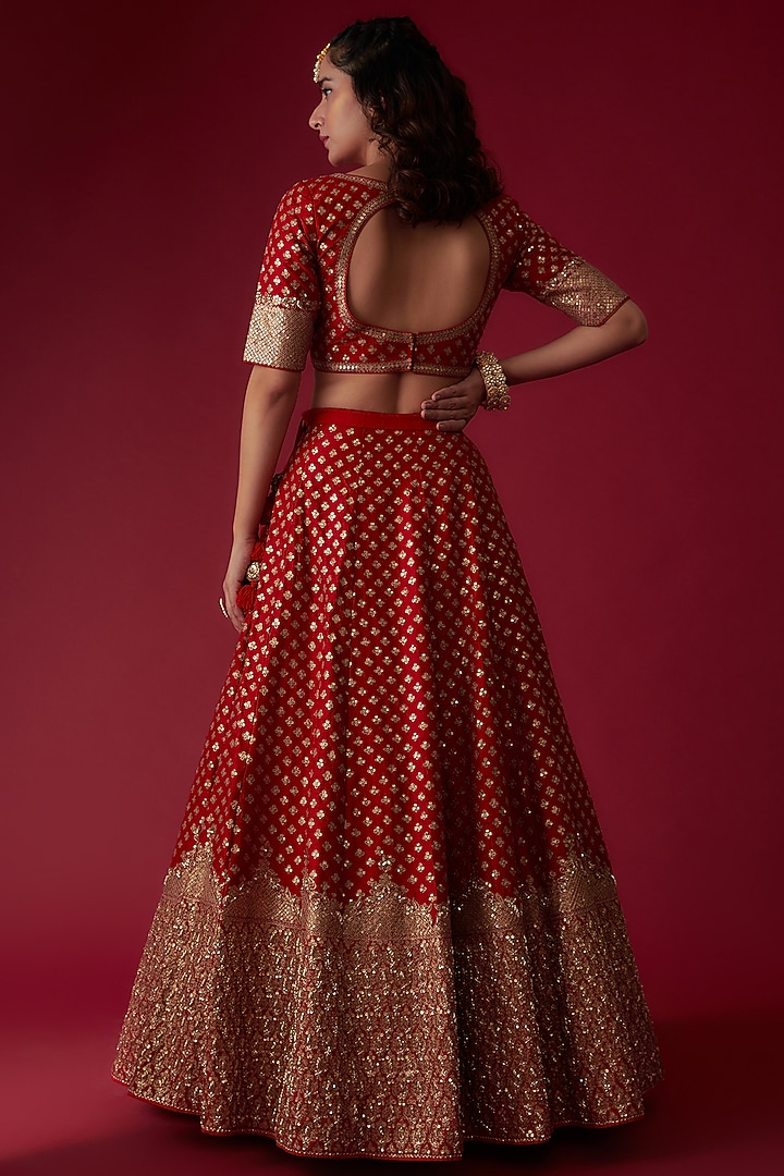 Red Raw Silk Embroidered Bridal Lehenga Set by Pooja & Keyur at Pernia's Pop Up Shop