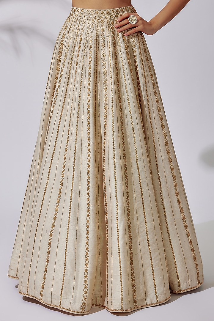 White Raw Silk Embroidered Bridal Lehenga Set by Pooja & Keyur at Pernia's Pop Up Shop