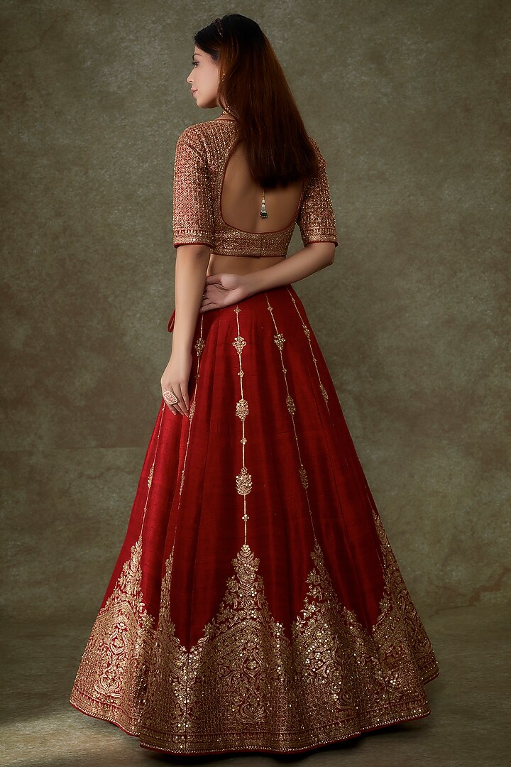 Red Raw Silk Embroidered Bridal Lehenga Set by Pooja & Keyur at Pernia's Pop Up Shop