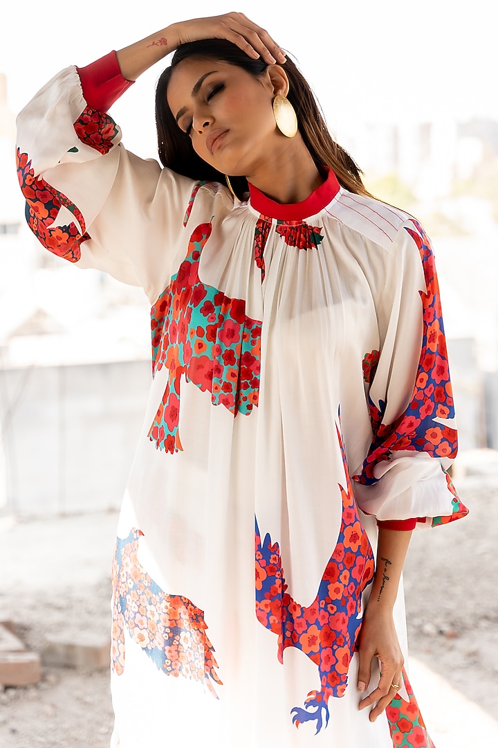 White Satin Printed Kurta Set by Pooja & Keyur at Pernia's Pop Up Shop