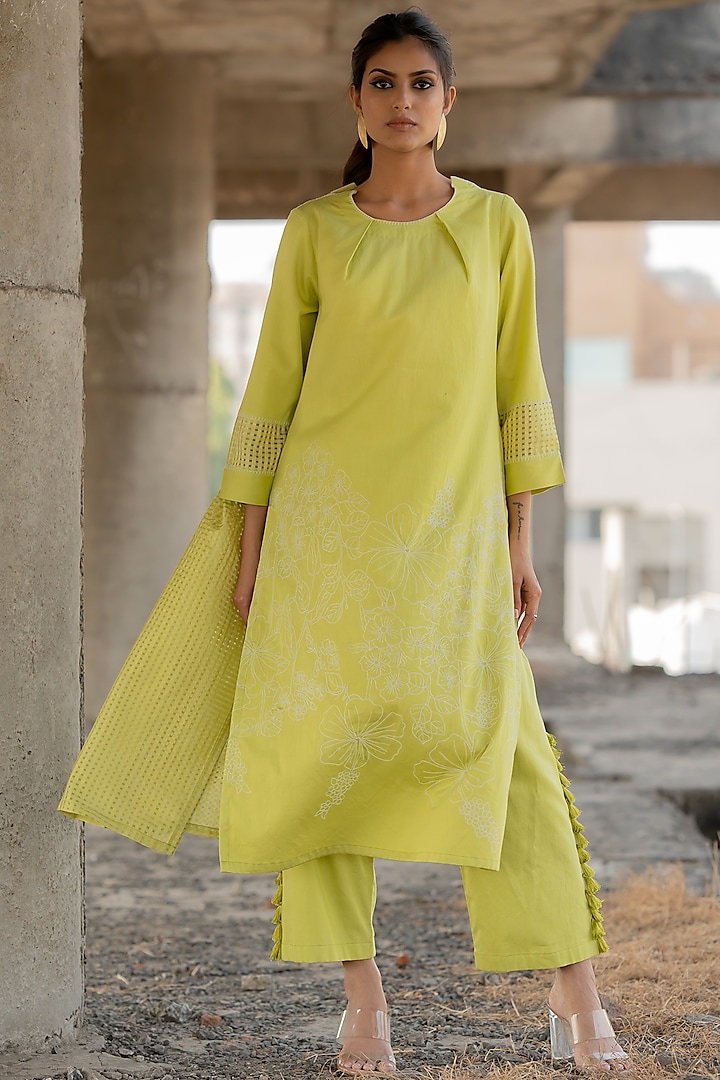 Lime Cotton Satin & Chanderi Embroidered Kurta Set by Pooja & Keyur at Pernia's Pop Up Shop