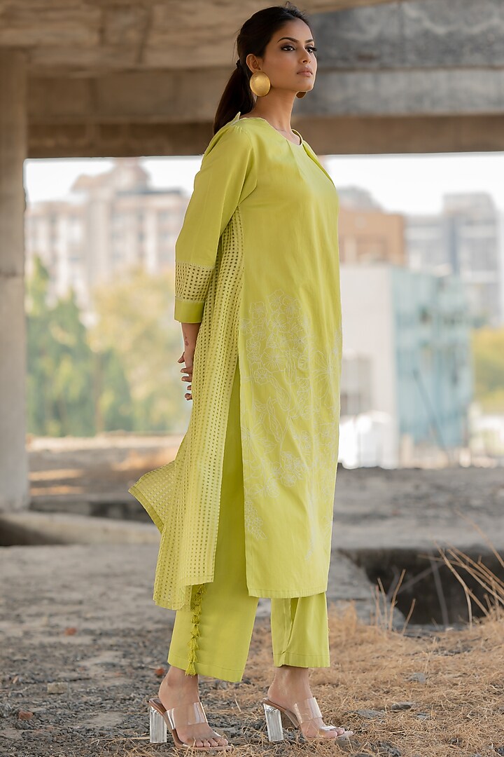 Lime Cotton Satin & Chanderi Embroidered Kurta Set by Pooja & Keyur at Pernia's Pop Up Shop