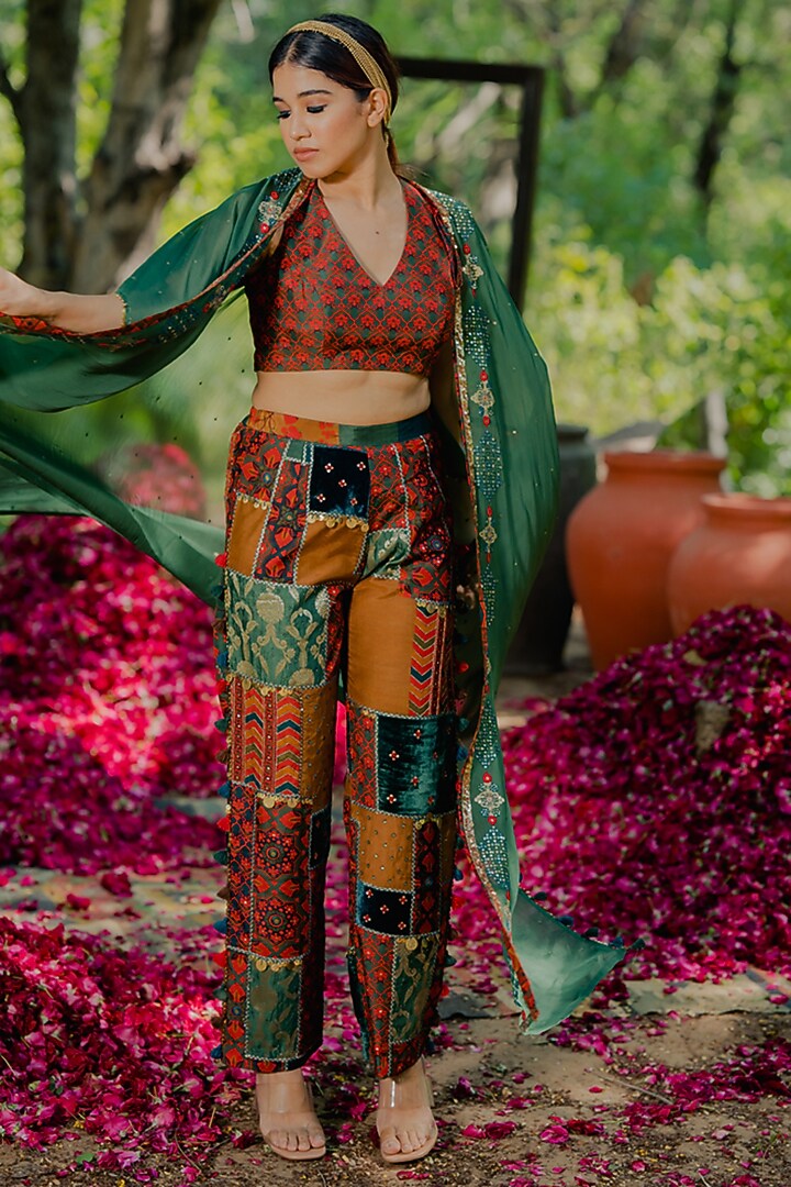Green Organza Embroidered Cape Set by Pooja & Keyur at Pernia's Pop Up Shop