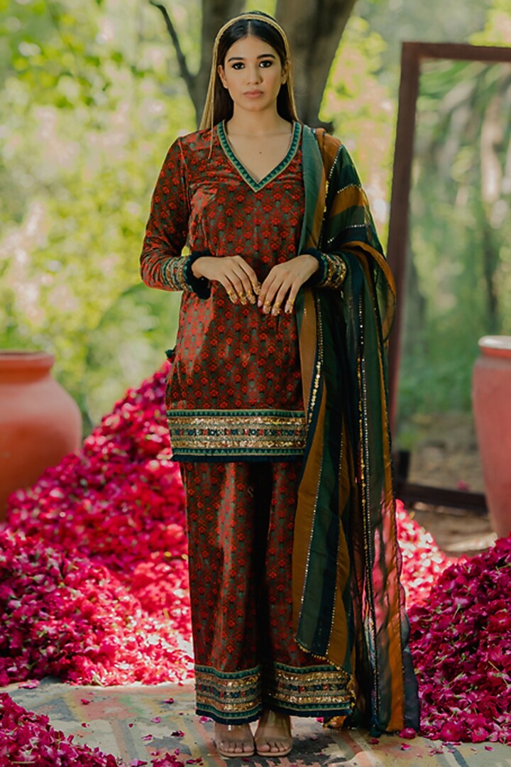 Brown Velvet Printed & Embroidered Kurta Set by Pooja & Keyur at Pernia's Pop Up Shop