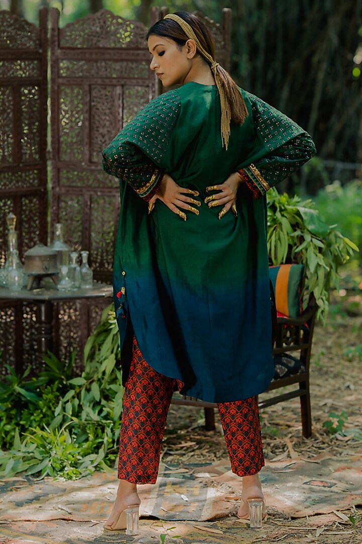 Green & Blue Cotton Silk Embroidered Kurta Set by Pooja & Keyur at Pernia's Pop Up Shop
