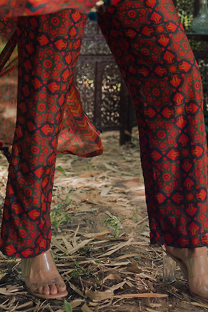Multi-Colored Organza Printed & Embroidered Cape Set by Pooja & Keyur at Pernia's Pop Up Shop