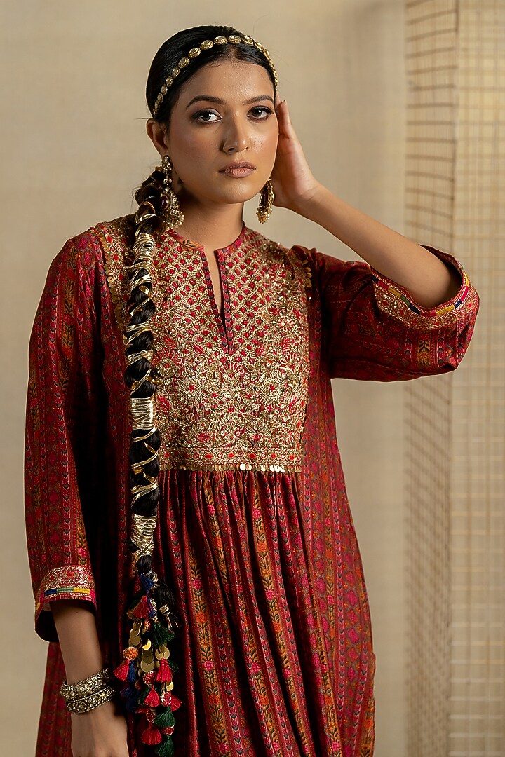 Rust Silk Aari Embroidered Kurta Set by Pooja & Keyur at Pernia's Pop Up Shop