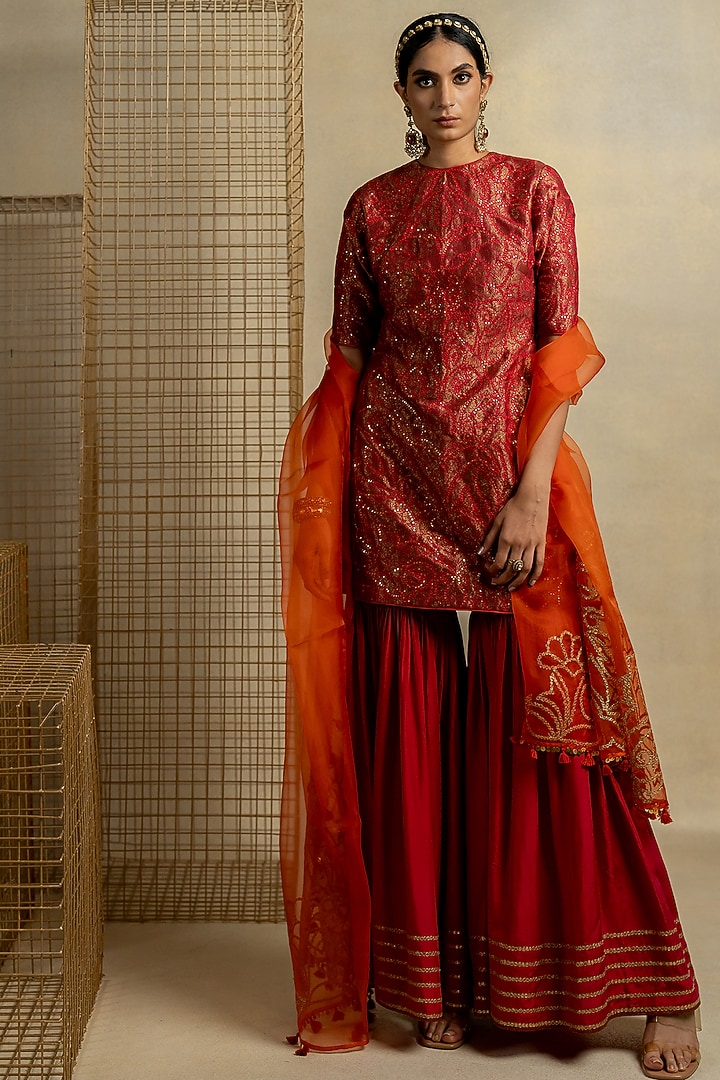 Orange Organza Aari Embroidered Dupatta by Pooja & Keyur at Pernia's Pop Up Shop