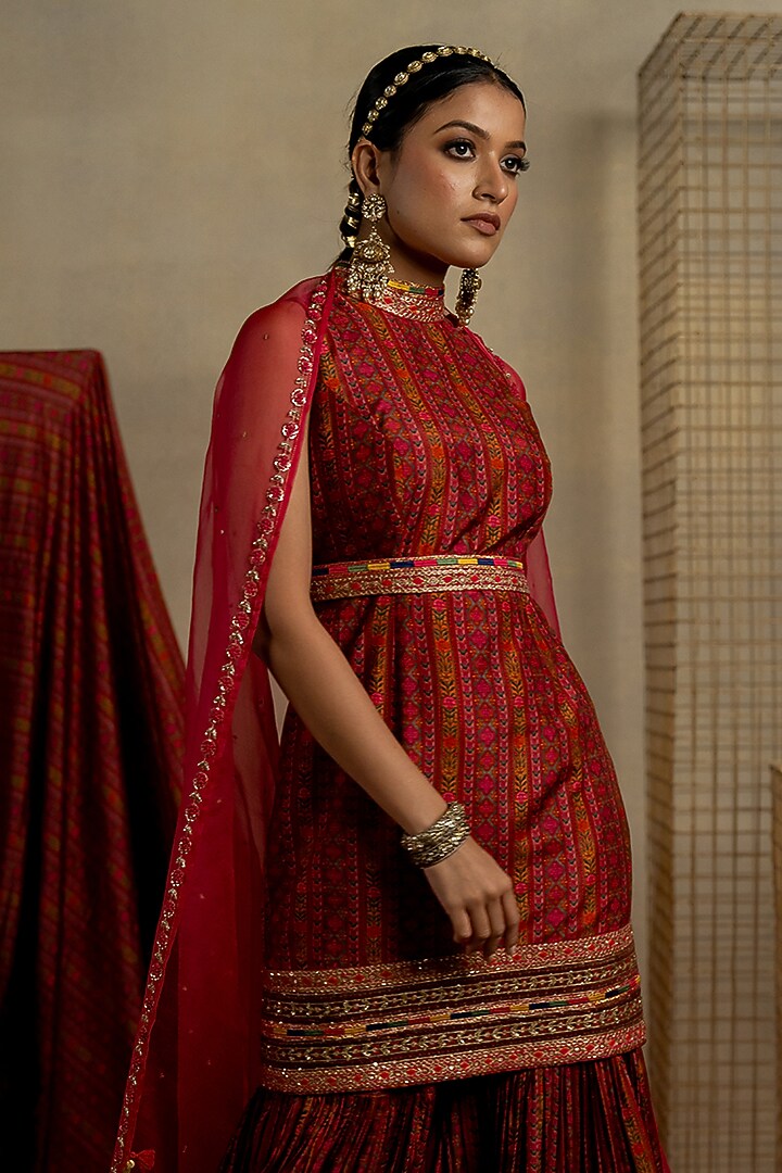 Maroon Organza Aari Embroidered Dupatta by Pooja & Keyur at Pernia's Pop Up Shop