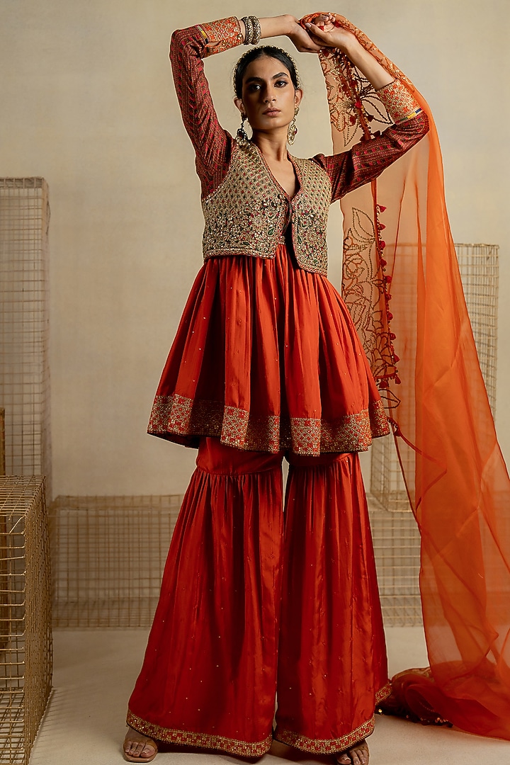 Orange Silk Aari Embroidered Wedding Anarkali Set by Pooja & Keyur at Pernia's Pop Up Shop