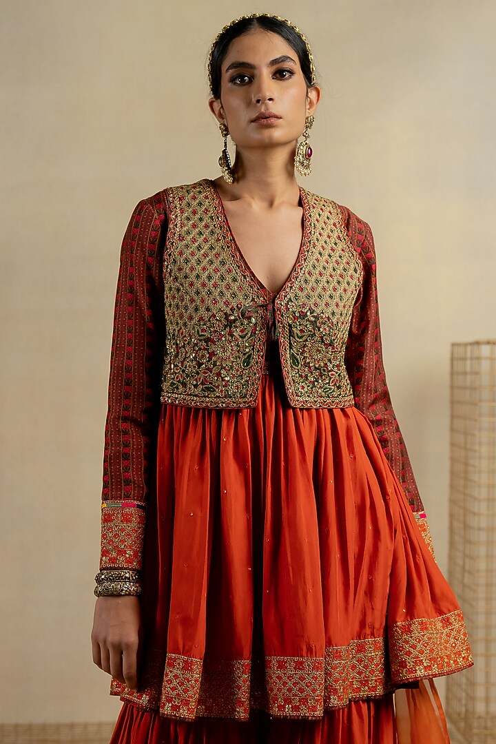 Orange Silk Aari Embroidered Wedding Anarkali Set by Pooja & Keyur at Pernia's Pop Up Shop