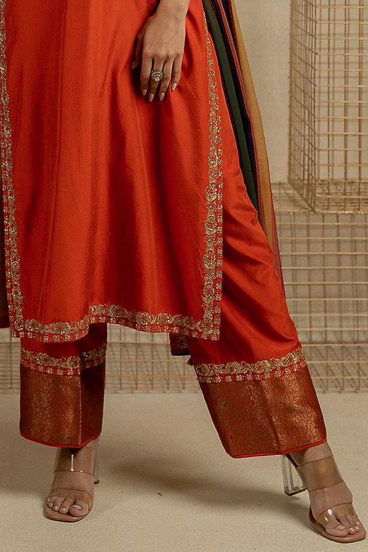 Orange Silk Aari Embroidered Kurta Set by Pooja & Keyur at Pernia's Pop Up Shop