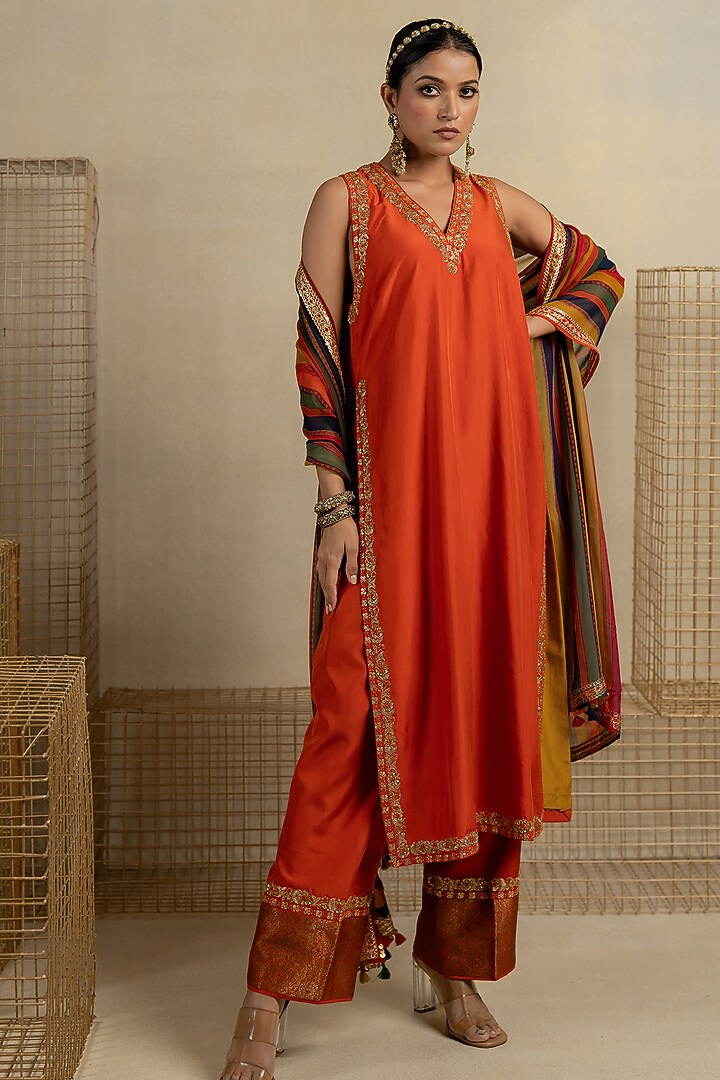 Multi-Colored Chiffon Aari Embroidered Dupatta by Pooja & Keyur at Pernia's Pop Up Shop