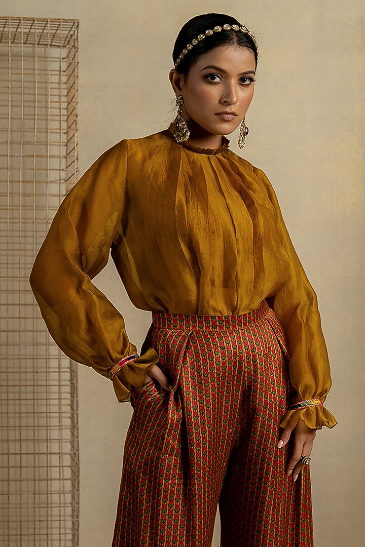 Yellow Organza & Satin Aari Embroidered Co-Ord Set by Pooja & Keyur at Pernia's Pop Up Shop