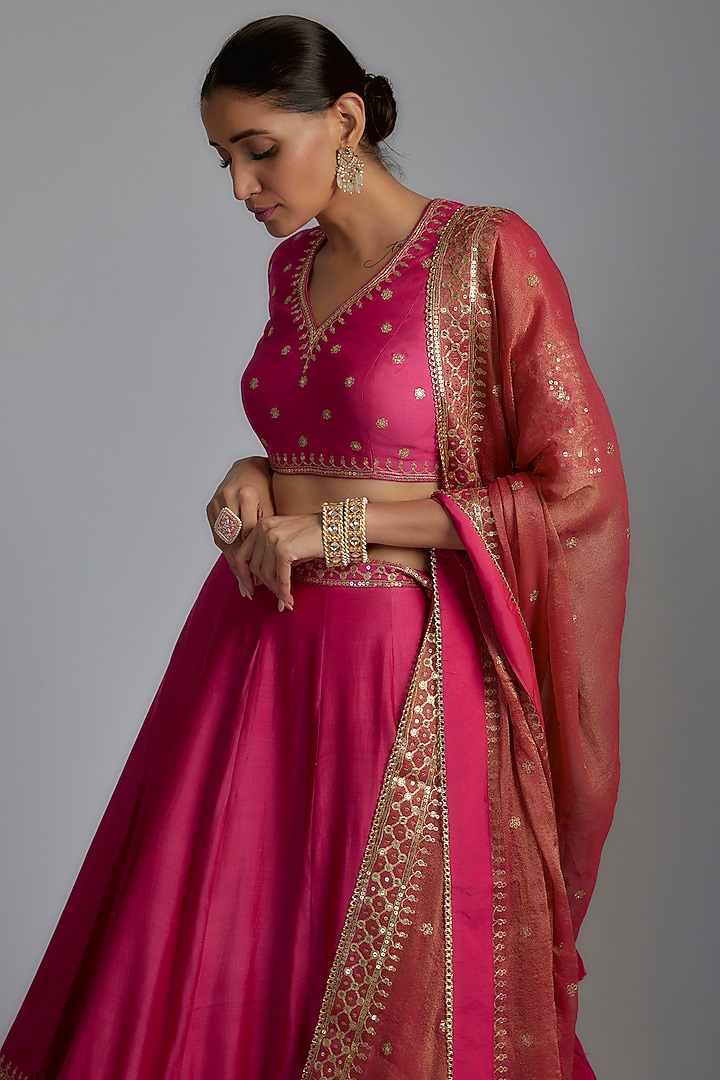 Pink Silk Embroidered Bridal Lehenga Set by Pooja & Keyur at Pernia's Pop Up Shop