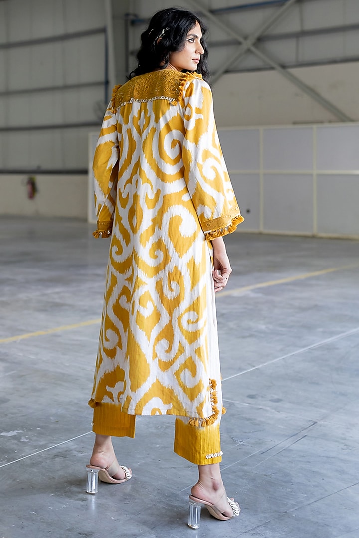 Mustard Cotton Satin Embroidered Kurta Set by Pooja & Keyur at Pernia's Pop Up Shop