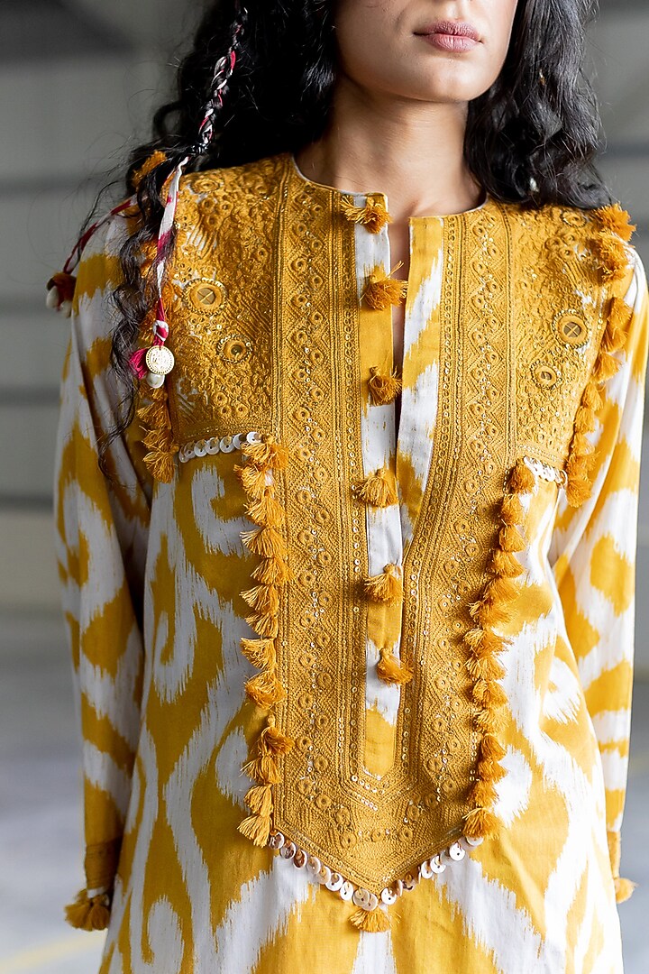 Mustard Cotton Satin Embroidered Kurta Set by Pooja & Keyur at Pernia's Pop Up Shop