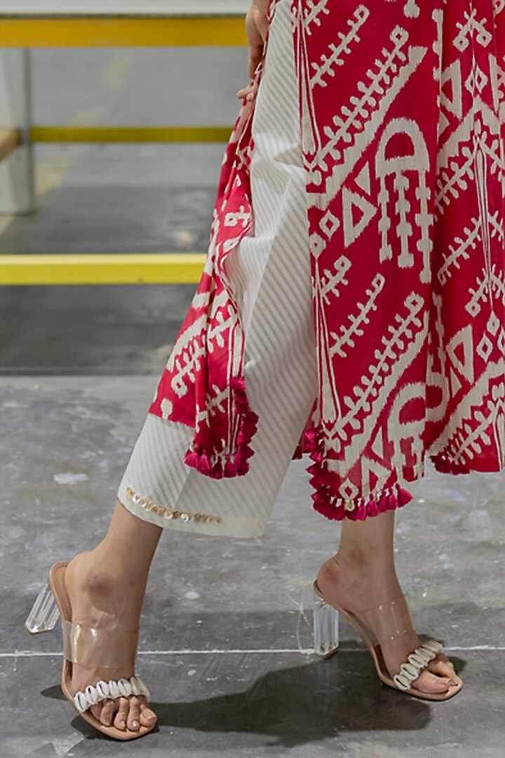 Brick Cotton Satin Embroidered Kurta Set by Pooja & Keyur at Pernia's Pop Up Shop
