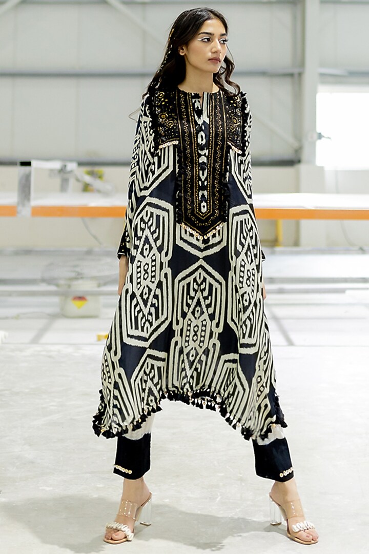 Black Cotton Satin Embroidered Kaftan Set by Pooja & Keyur at Pernia's Pop Up Shop