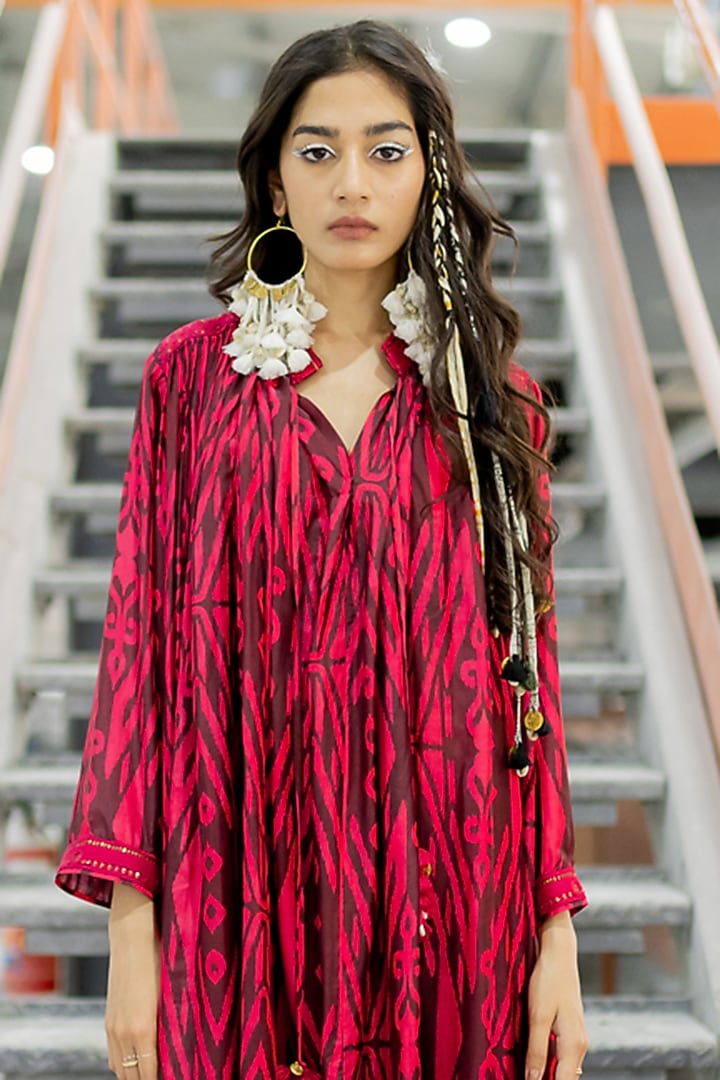 Brown Cotton Silk Embroidered Kurta Set by Pooja & Keyur at Pernia's Pop Up Shop