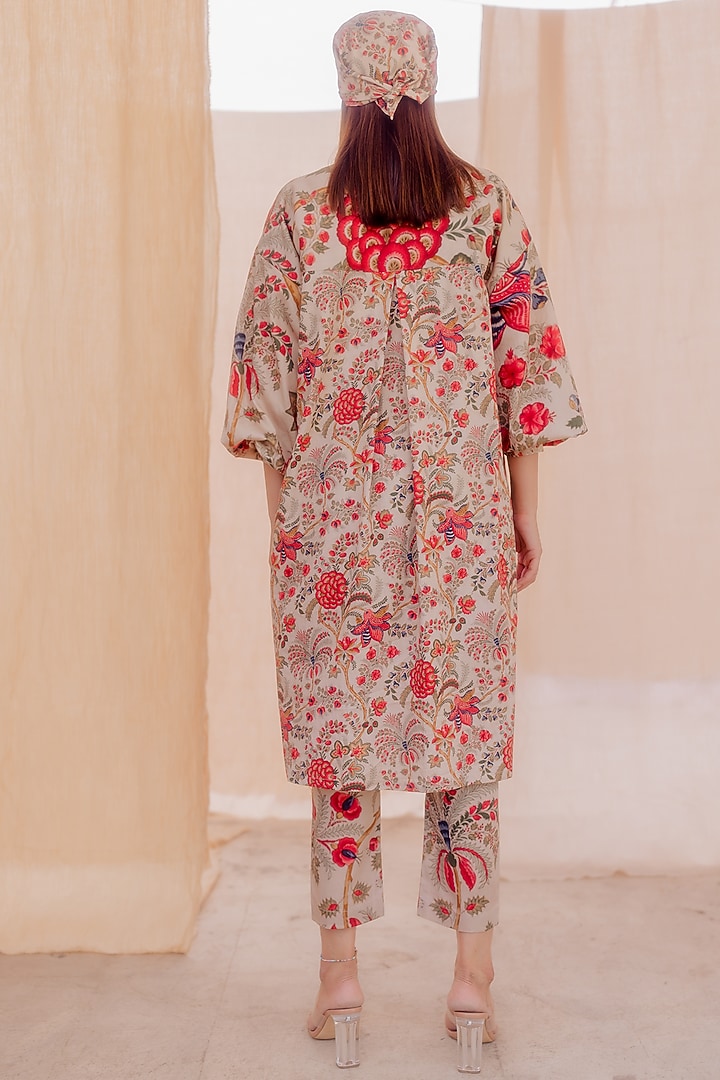 Multi-Colored Printed Kurta Set by Pooja & Keyur at Pernia's Pop Up Shop