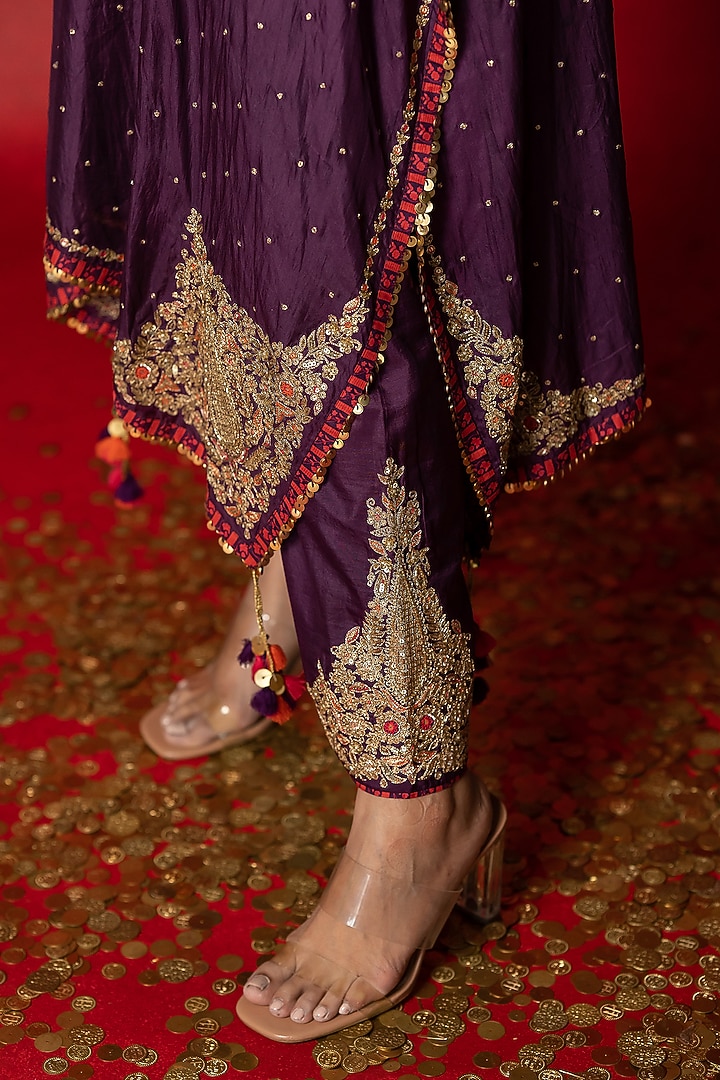 Purple Silk Embroidered Kaftan Set by Pooja & Keyur at Pernia's Pop Up Shop