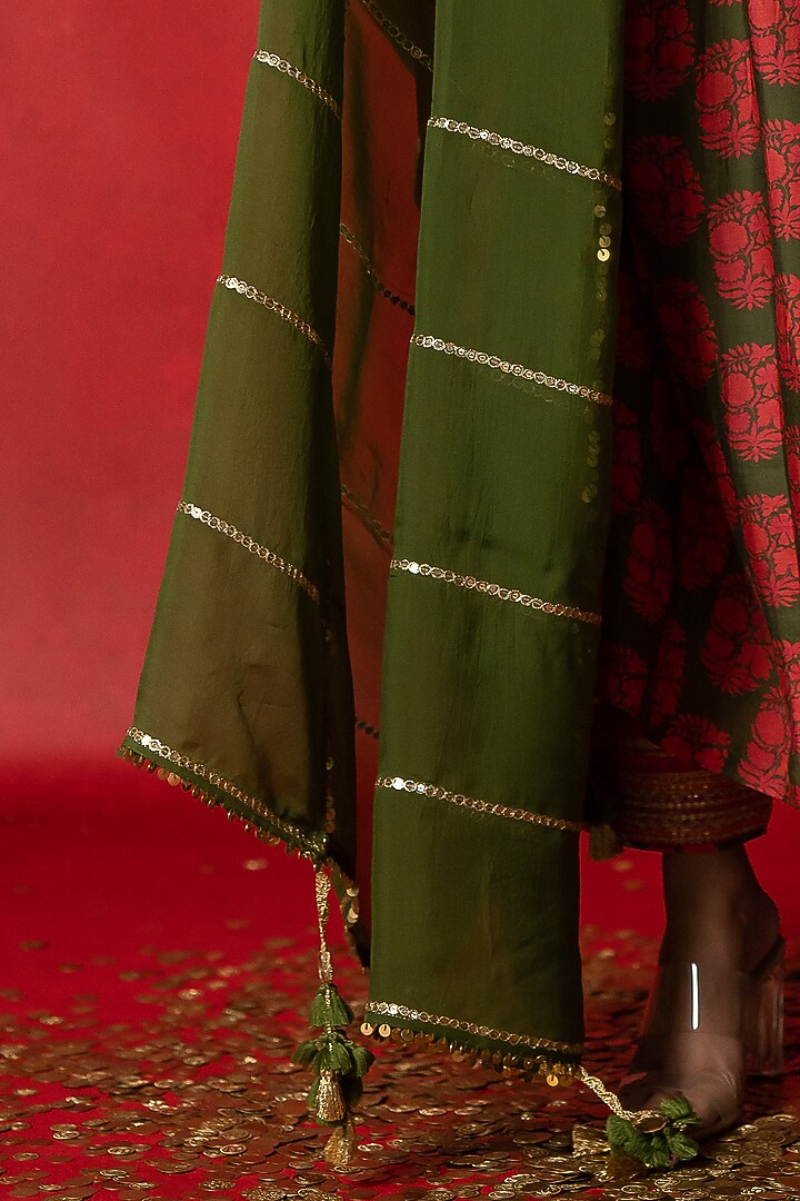 Olive Green Organza Dupatta by Pooja & Keyur at Pernia's Pop Up Shop