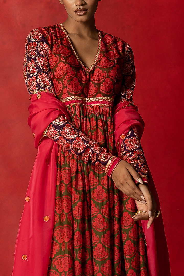 Purple Printed Wedding Anarkali Set by Pooja & Keyur at Pernia's Pop Up Shop