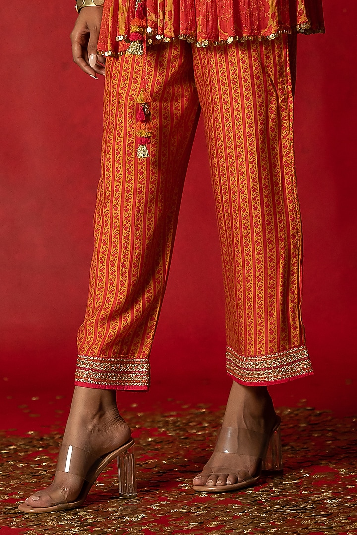 Yellow Printed Co-Ord Set by Pooja & Keyur at Pernia's Pop Up Shop