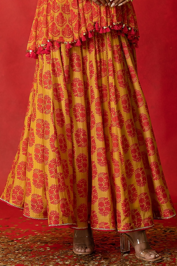 Orange Printed Wedding Lehenga Set by Pooja & Keyur at Pernia's Pop Up Shop