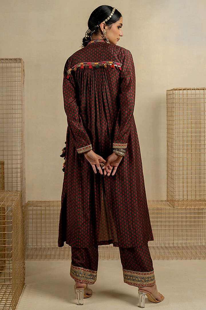 Green Cotton Silk Aari Embroidered Jacket Set by Pooja & Keyur at Pernia's Pop Up Shop