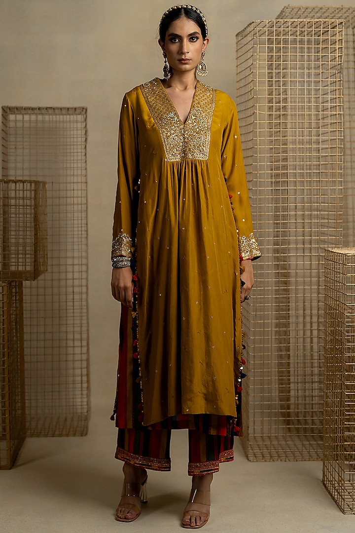 Yellow Silk Aari Embroidered Kurta Set by Pooja & Keyur