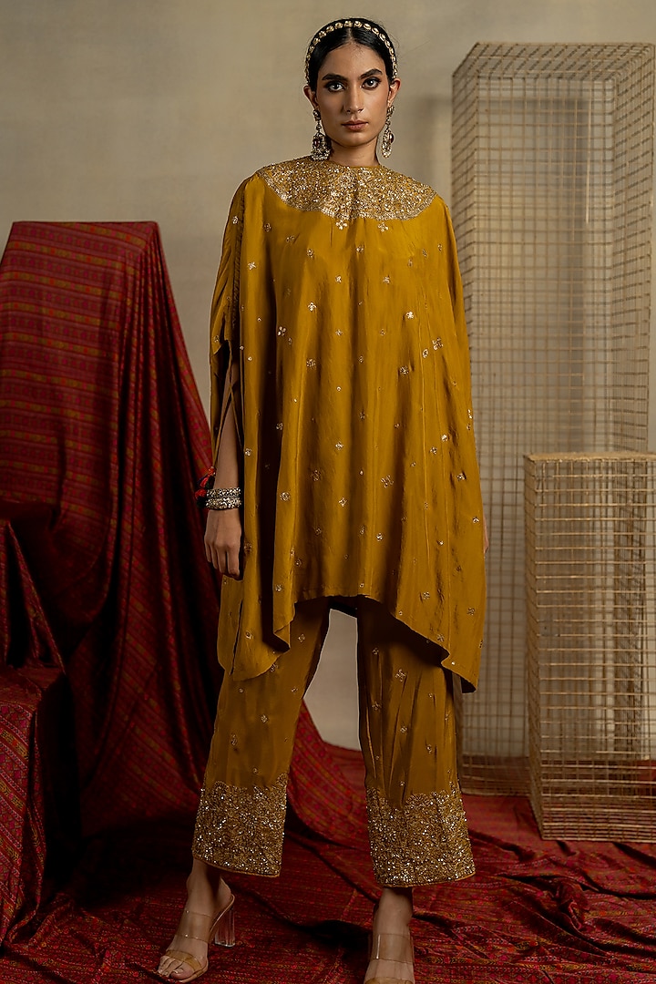 Yellow Silk Aari Embroidered Short Kaftan Set by Pooja & Keyur