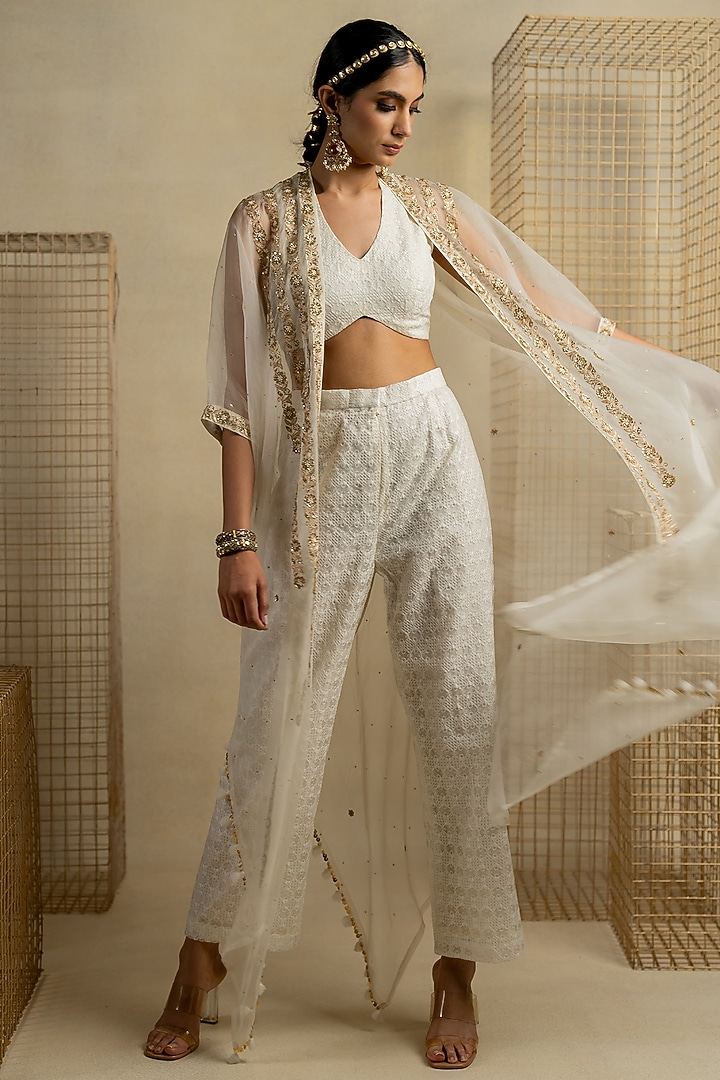 White Organza Aari Embroidered Cape Set by Pooja & Keyur at Pernia's Pop Up Shop