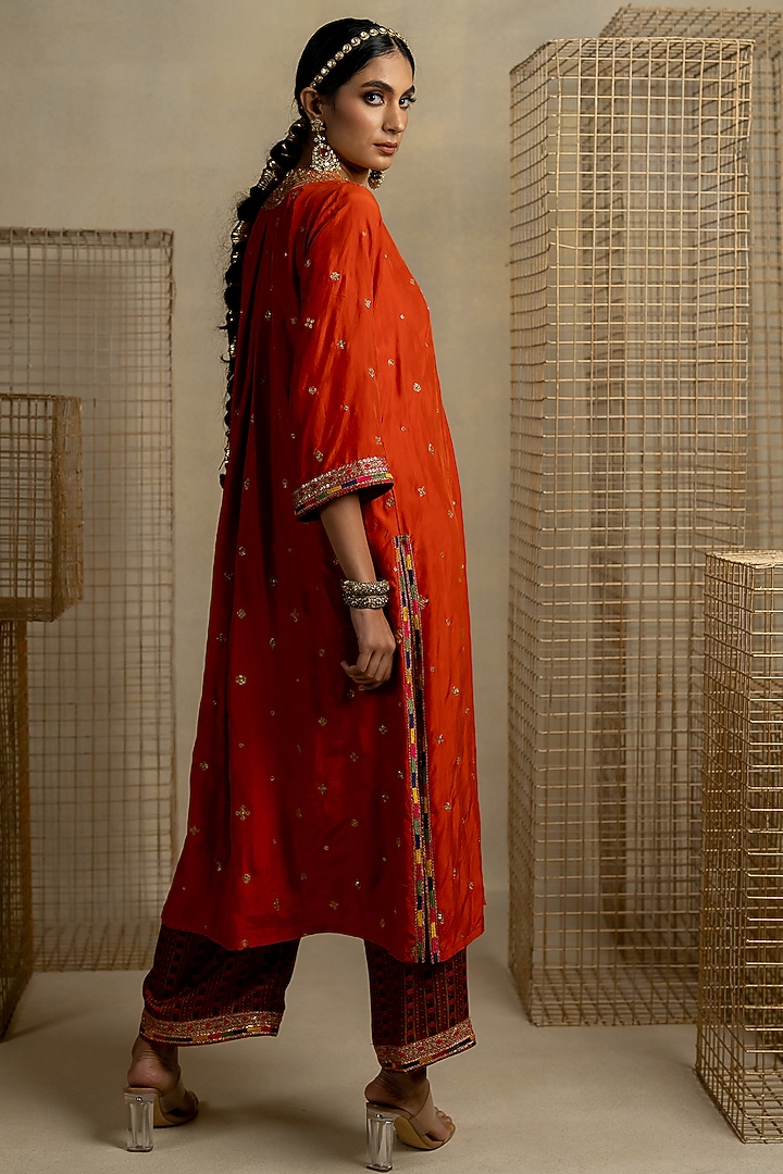 Orange Silk Aari Embroidered Kurta Set by Pooja & Keyur at Pernia's Pop Up Shop