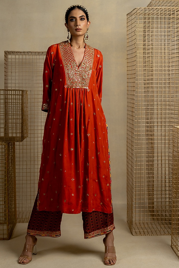 Orange Silk Aari Embroidered Kurta Set by Pooja & Keyur at Pernia's Pop Up Shop